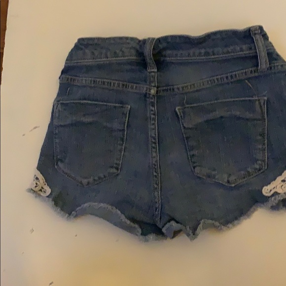 Shorts - Picture 2 of 3